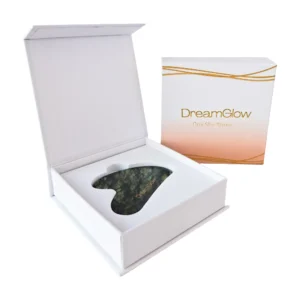 DreamGlow Gua Sha Steen in jade detailopname van het materiaal