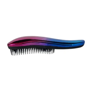 DreamGlow Princess Brush in roze blauw metallic in gebruik getoond
