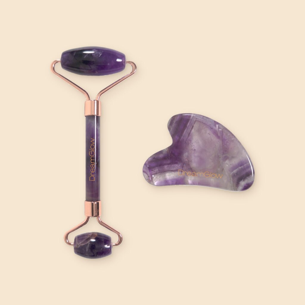 DreamGlow Gua sha en gezichtsroller Amethist – vooraanzicht