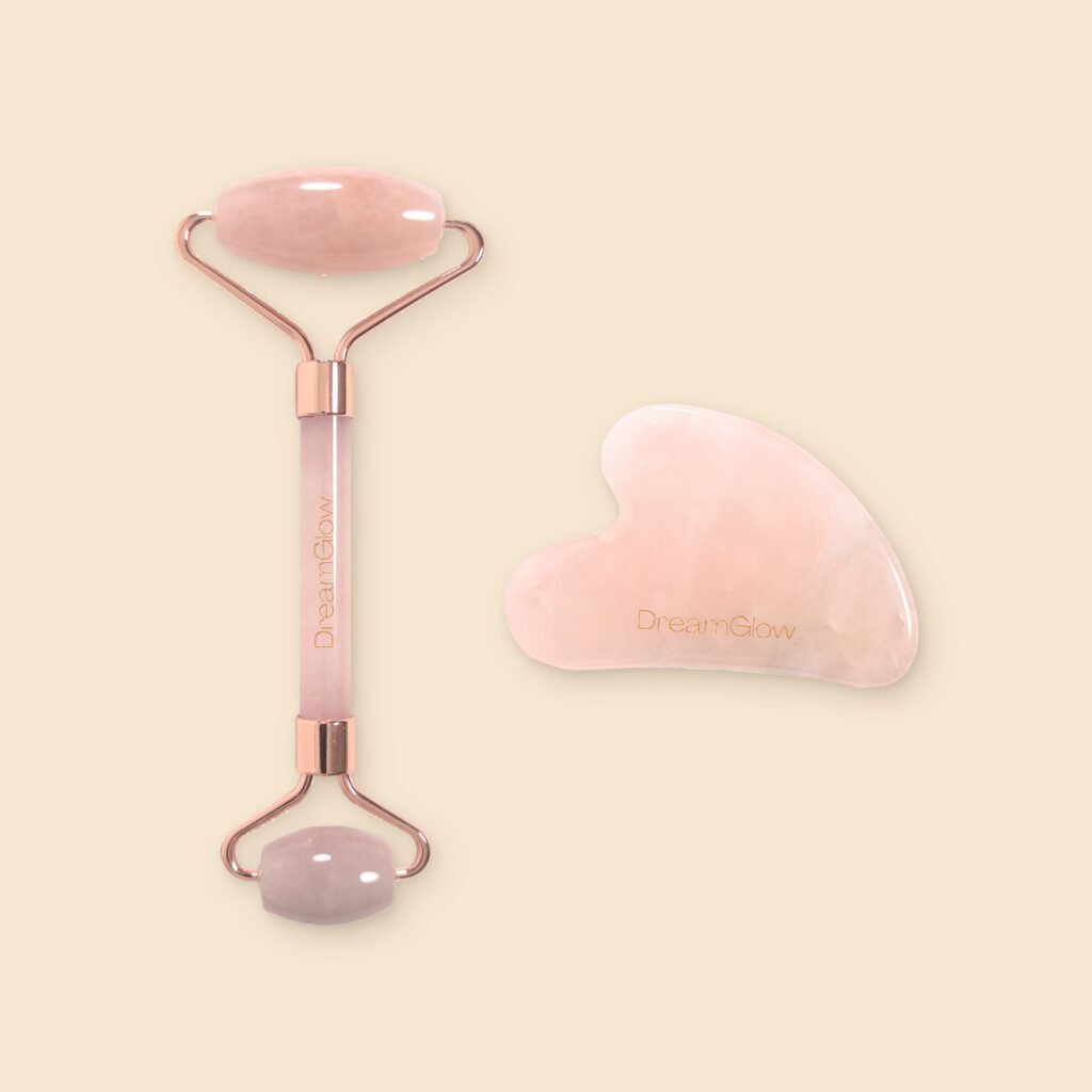 DreamGlow Gua sha en gezichtsroller Rozenkwarts – vooraanzicht